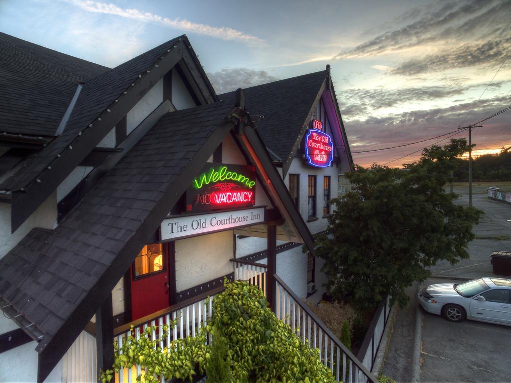 The Old Courthouse Inn Powell River Esterno foto