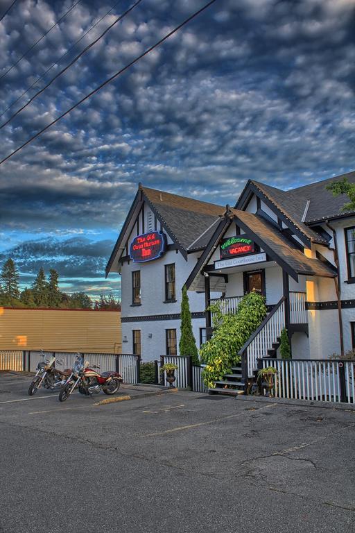 The Old Courthouse Inn Powell River Esterno foto